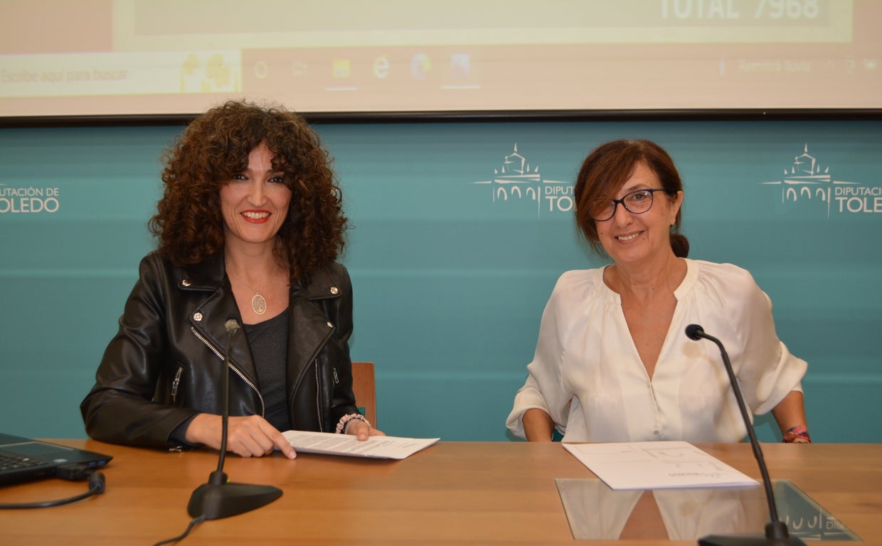 Lourdes Nieto y Ana Gómez durante la presentación
