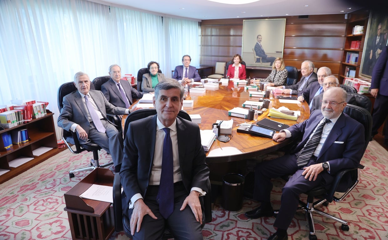 Pedro González Trevijano preside el Tribunal Constitucional