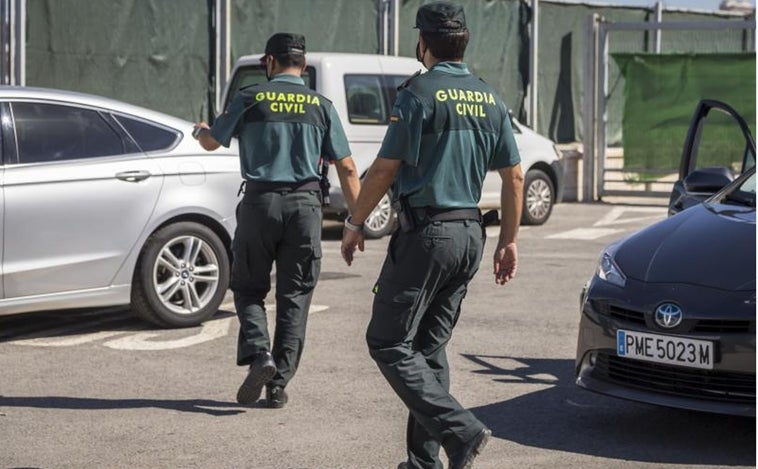 Juzgan a un capitán y a un teniente de la Guardia Civil por cohecho por quitar denuncias a pubs a cambio de copas