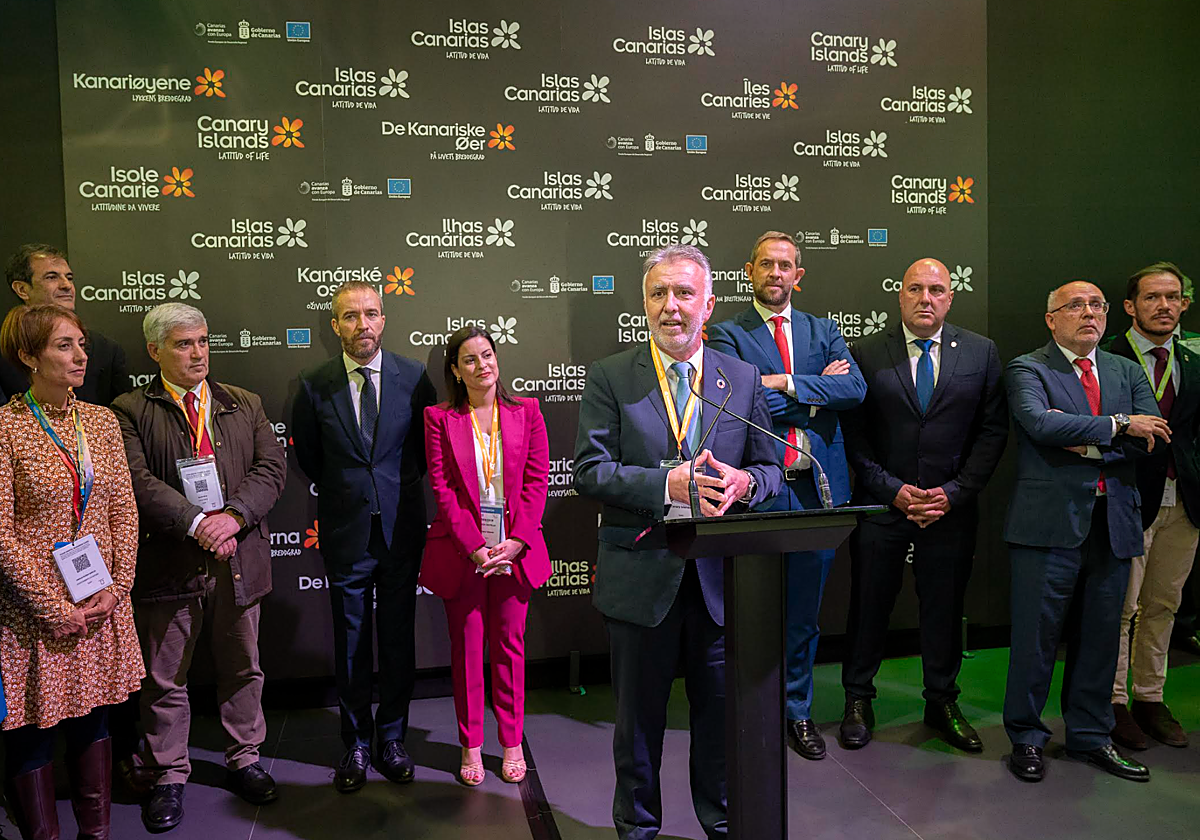 Inauguración del pabellón Islas Canarias en WTM de Londres