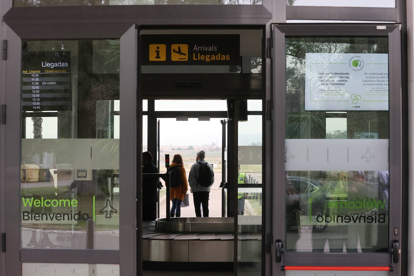 La renovada terminal del aeropuerto de Córdoba, en imágenes