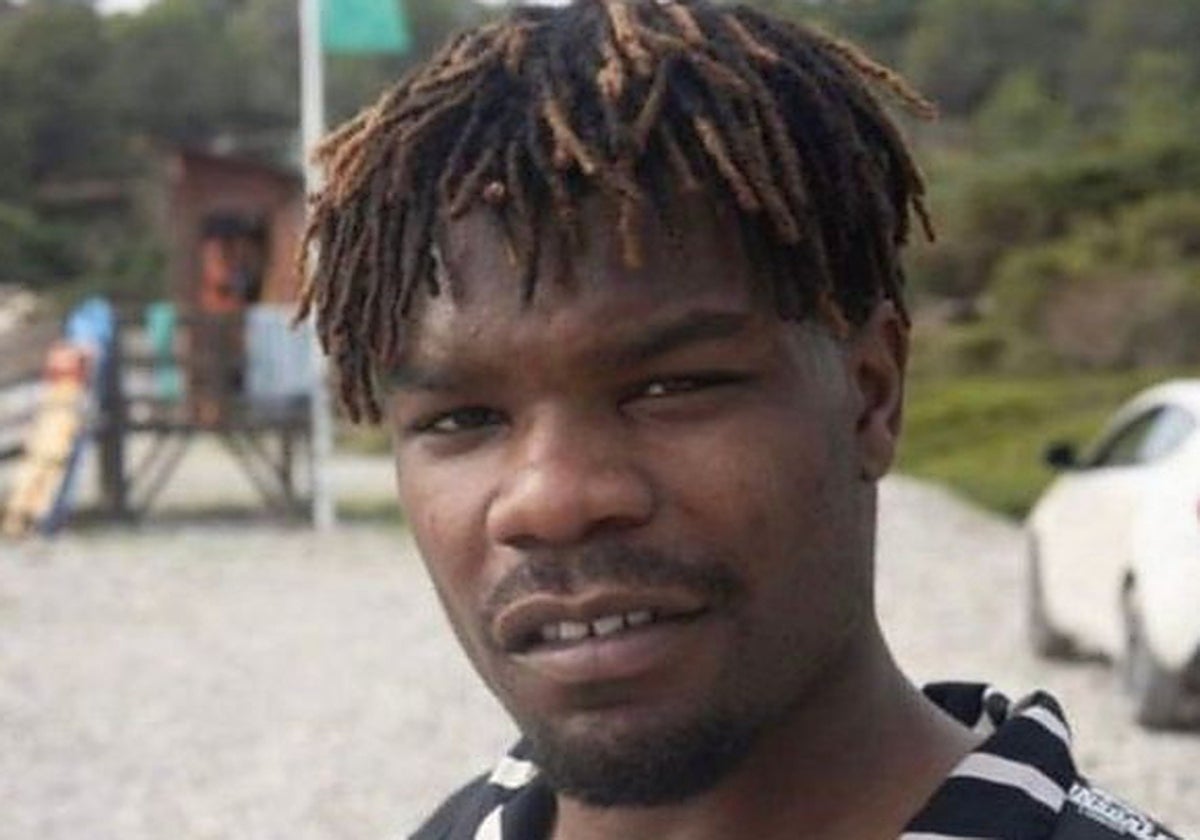 Levi Davis en la foto del cartel que alerta de su desaparición