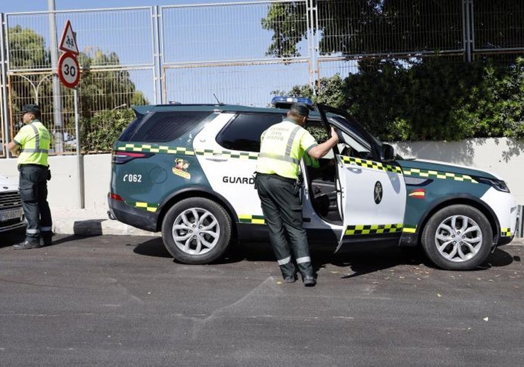 Suspenden la primera sesión del juicio contra un capitán y un teniente de la Guardia Civil por cohecho y lesiones