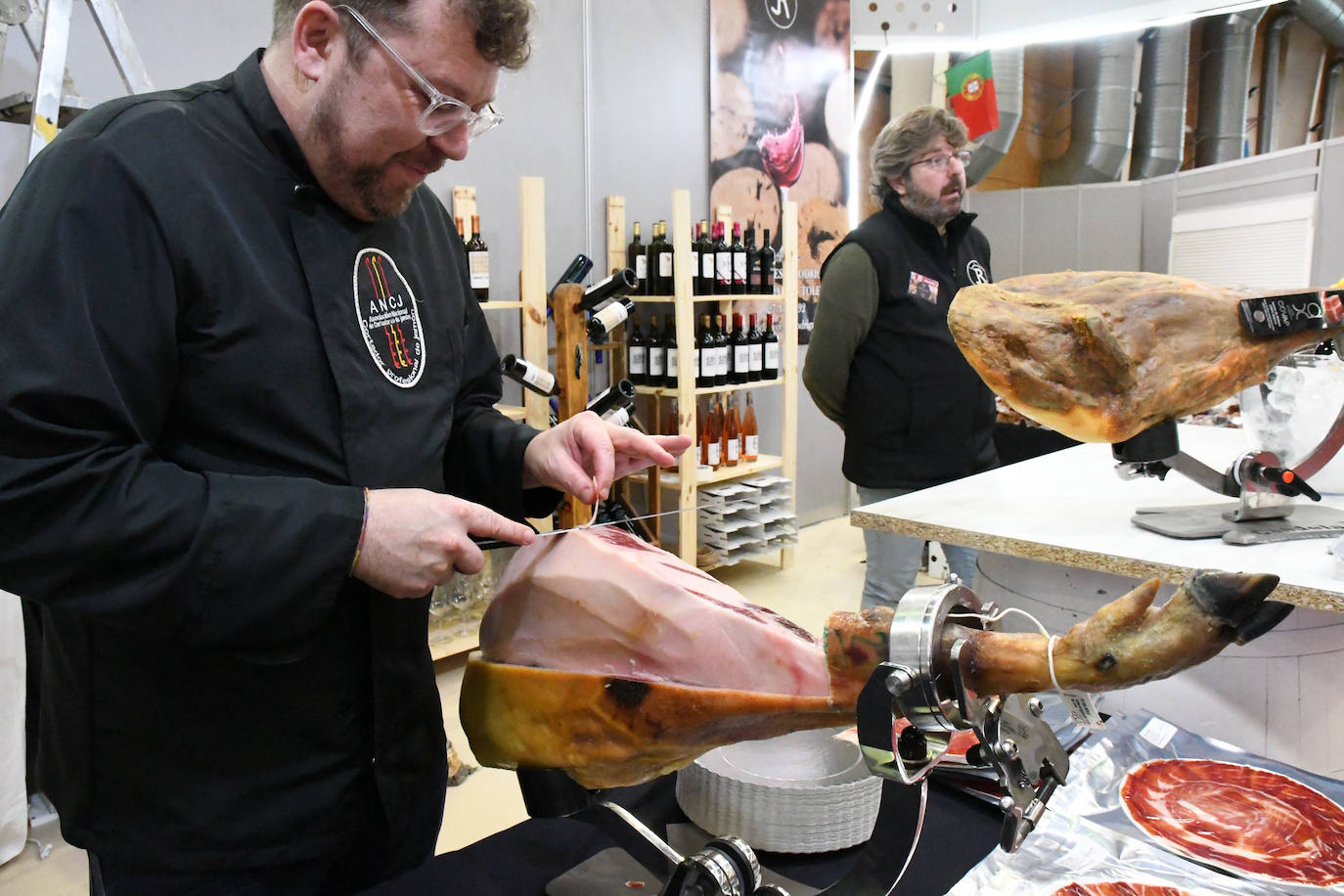 Un recorrido gastronómico por la I Feria de la Alimentación de Talavera