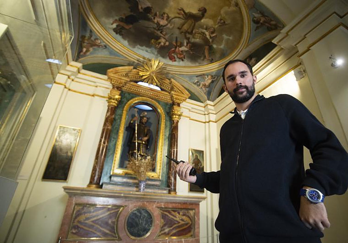 Guillermo Cuadrado trabaja en el museo de San Isidro