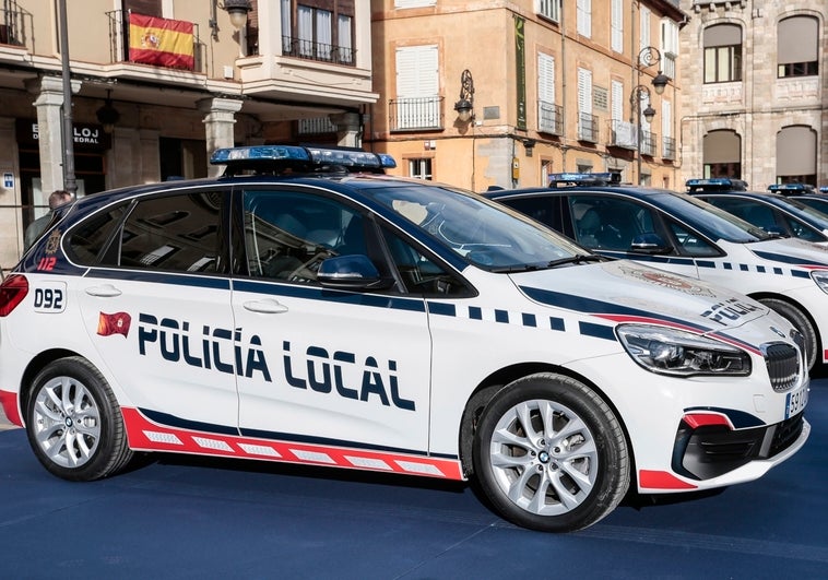 Sancionan a un conductor ebrio que dejó su vehículo en el surtidor de una gasolinera y se fue a un bar en León