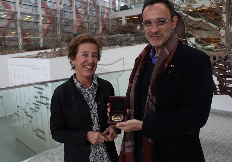 El Premio Nobel de la Paz 2017, Carlos Umaña, visita la ciudad de Burgos