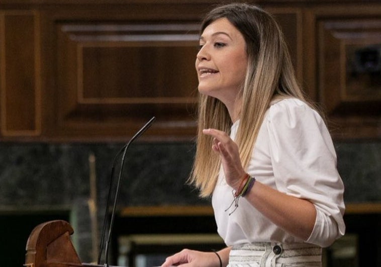 La responsable de Igualdad socialista: «La ley del 'sí es sí' es un compromiso de todo el Gobierno y también del PSOE»