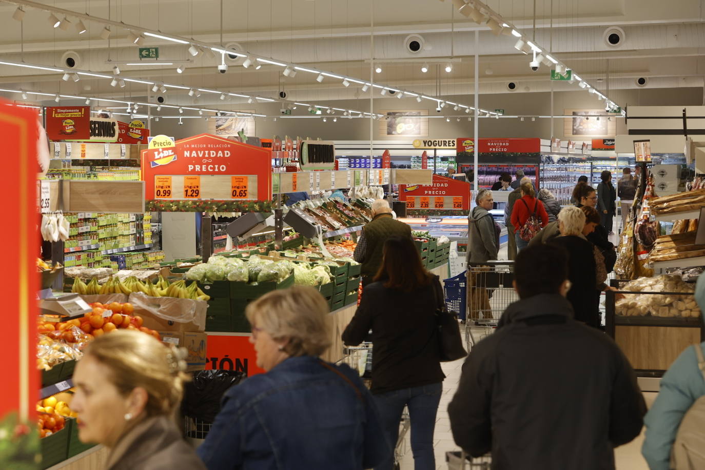 La inauguración del nuevo Lidl de la carretera de Palma del Río, en imágenes