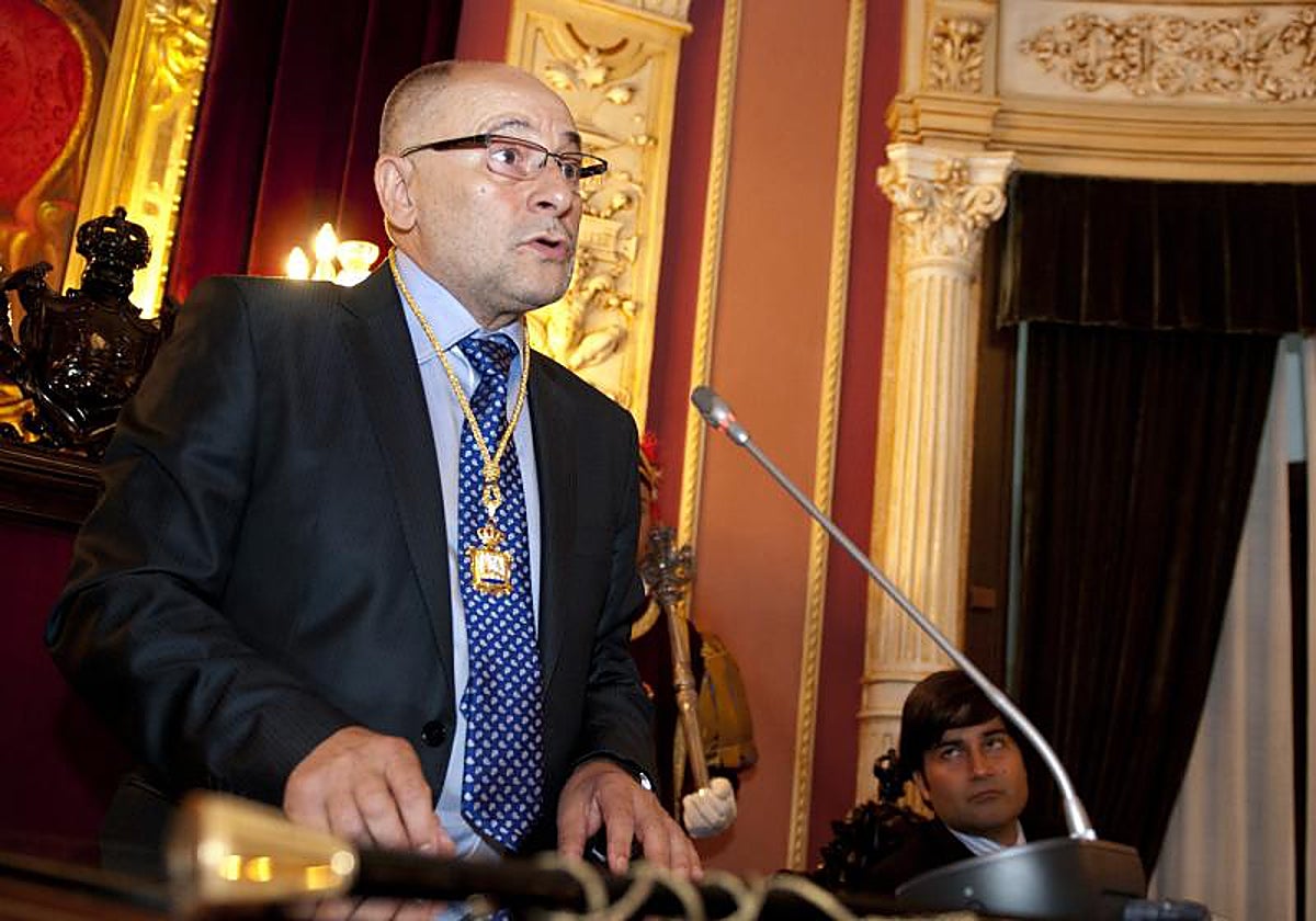 La pugna de tres alcaldes por gobernar Orense