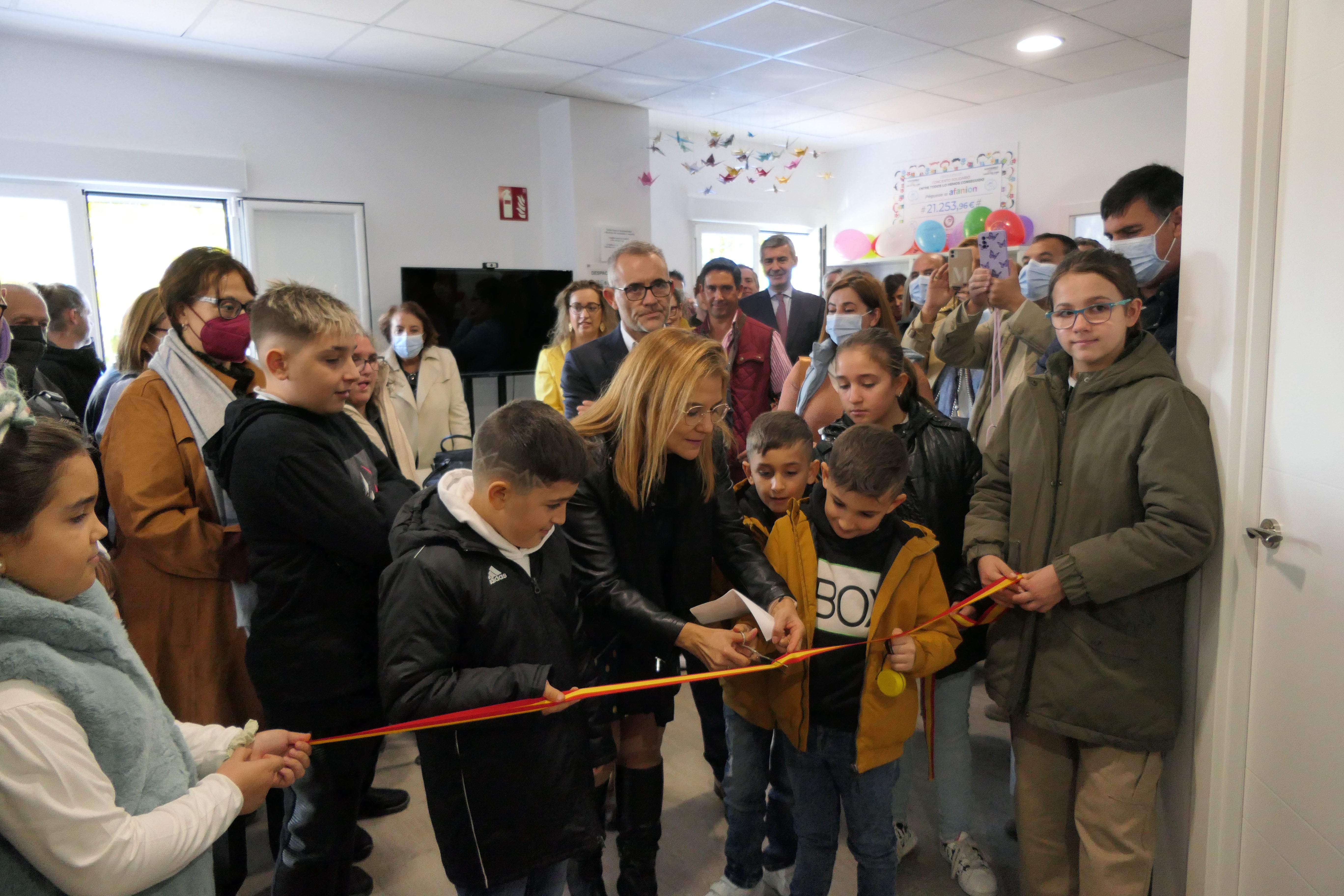 &#039;Frente a la Marea&#039;, escultura en homenaje a los niños y adolescentes fallecidos por cáncer