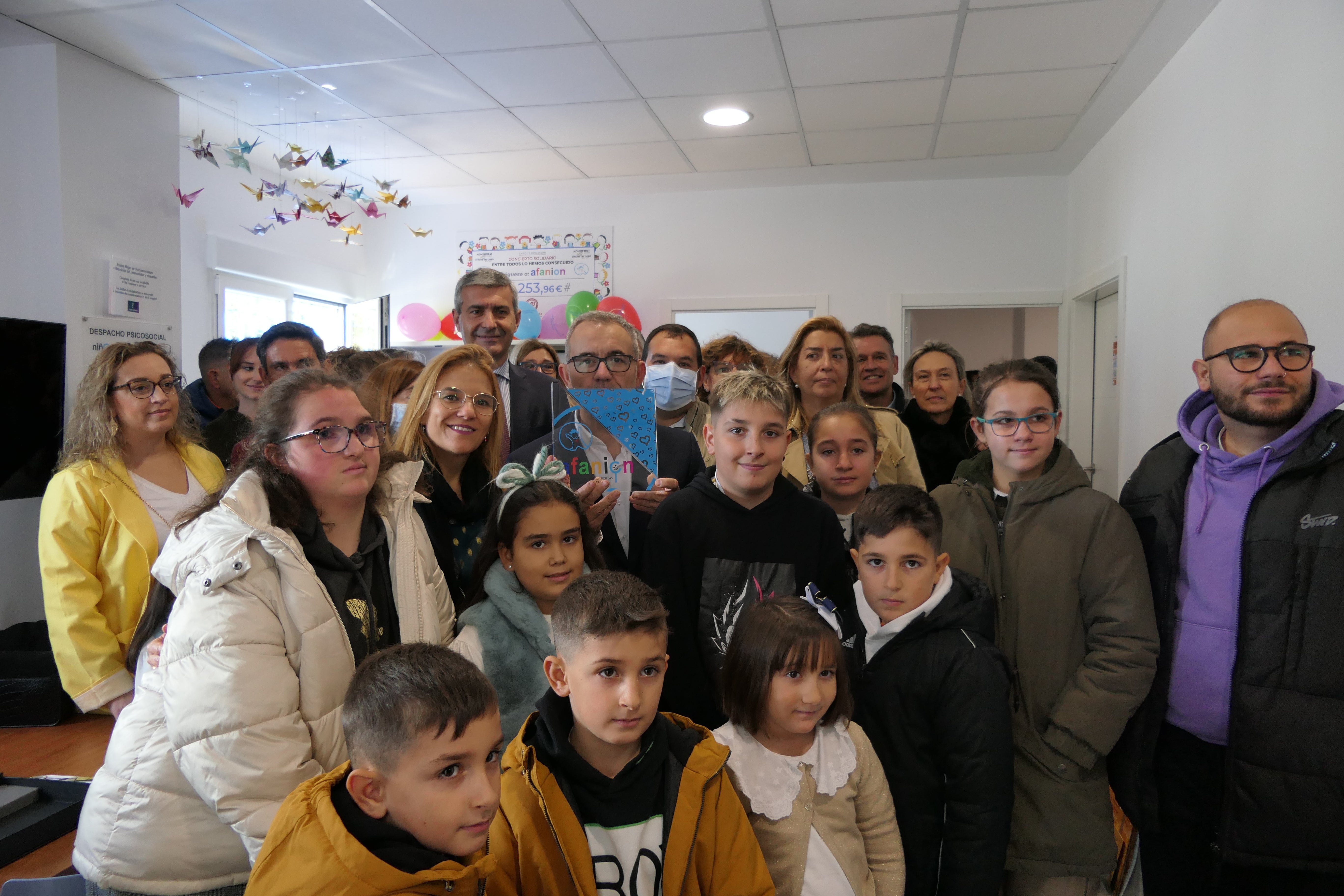 &#039;Frente a la Marea&#039;, escultura en homenaje a los niños y adolescentes fallecidos por cáncer