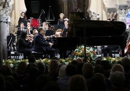 El sublime concierto de Josu de Solaun y la Orquesta de Córdoba, en imágenes