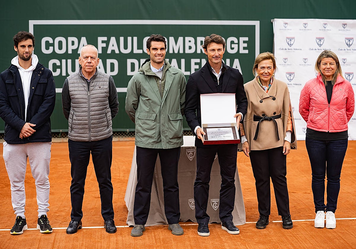 El Club de Tenis Valencia homenajea a su socio de honor Juan Carlos Ferrero por su gran trayectoria