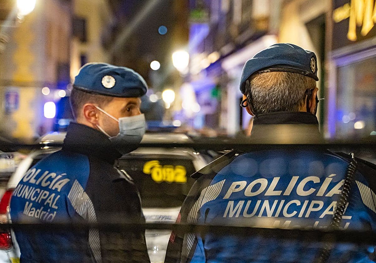 Una patrulla de la Policía Municipal, durante un control