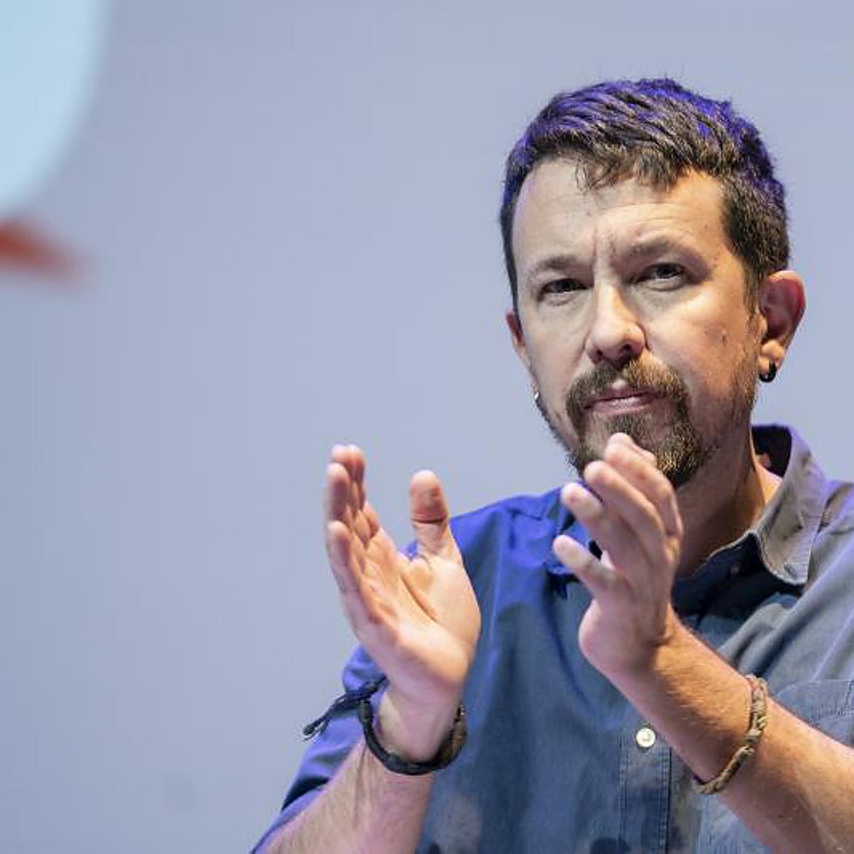 Pablo Iglesias pide dinero para poner en marcha un proyecto audiovisual con Roures, como adelantó ABC