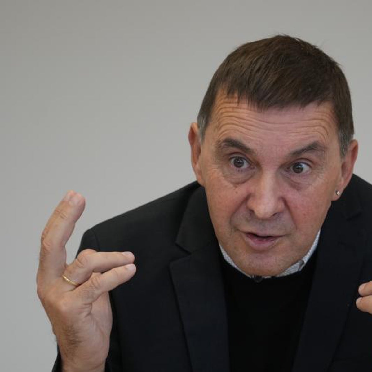 Otegi se jacta de que el Gobierno está en manos de los independentistas