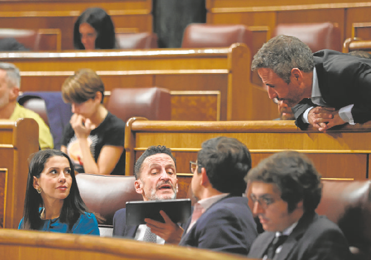 Arrimadas se atrinchera en plena fractura de Ciudadanos: «Esto es insostenible»