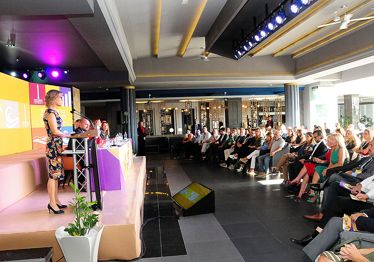 Inauguración del congreso por la alcaldesa Concepción Narváez