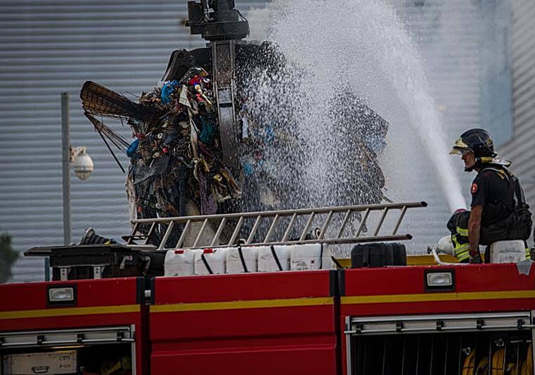 Muere un hombre en un incendio en un hotel en el Ensanche de Barcelona