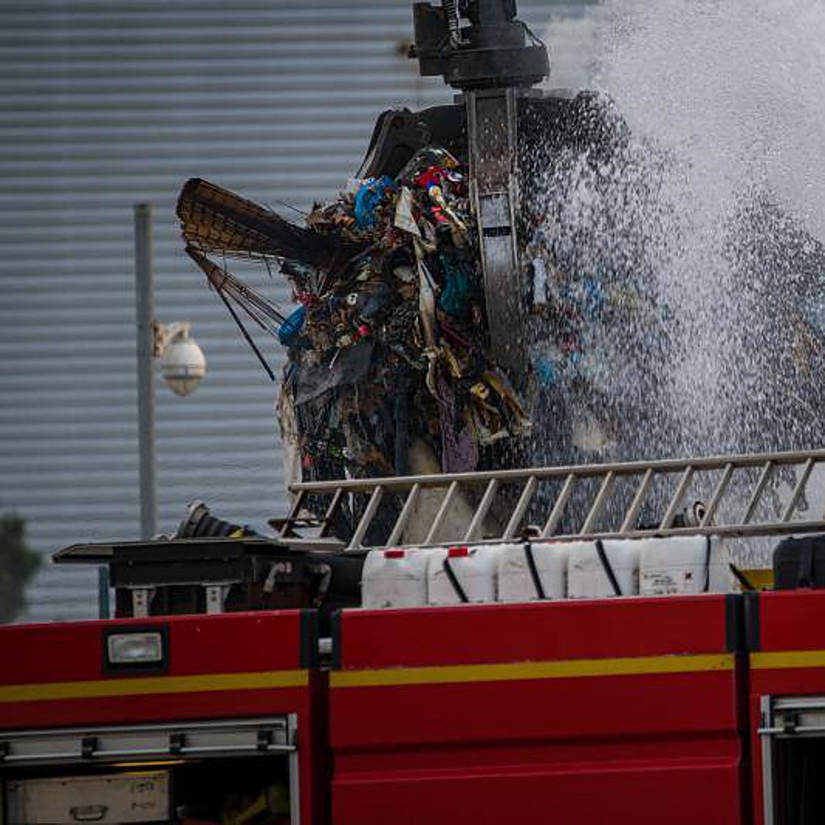 Muere un hombre en un incendio en un hotel en el Ensanche de Barcelona