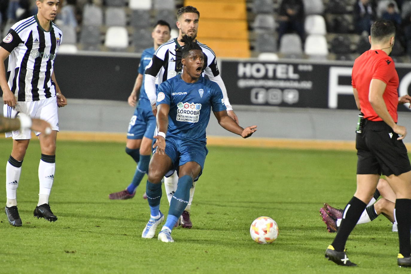 Las mejores imágenes del Badajoz - Córdoba CF