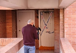 La vivienda incendiada de Moreras en Córdoba, en imágenes