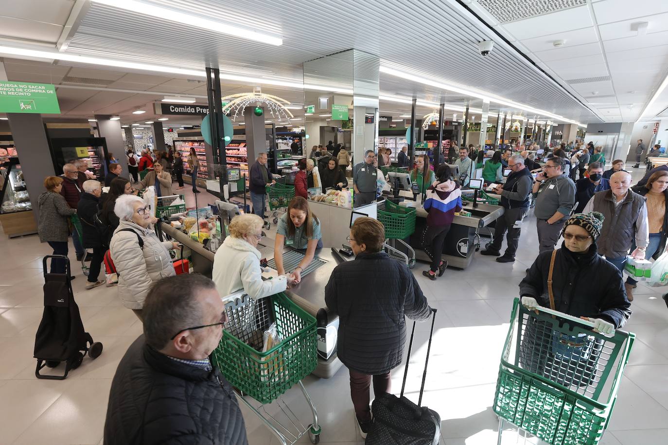 Los dos nuevos supermercados de Mercadona en Córdoba, en imágenes