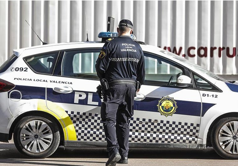 Cuatro detenidos por causar altercados con piedras y botellas rotas en un acto fallero en Valencia