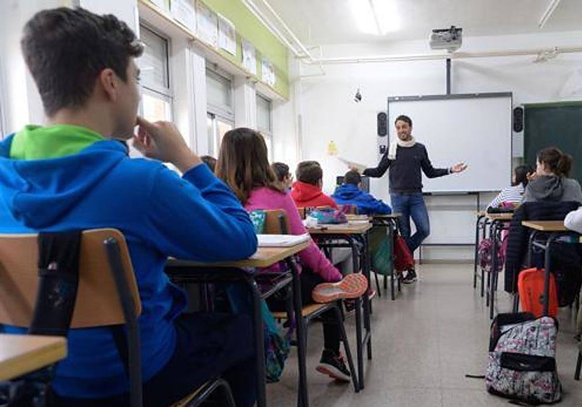 Los docentes de Castilla-La Mancha perderán más de 8.500 euros hasta 2024, según el sindicato CSIF