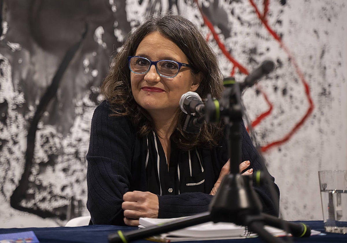 Imagen de Mónica Oltra durante su conferencia este martes en Valencia