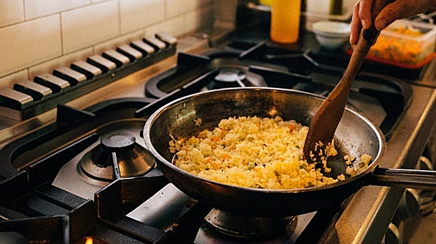 La sal, el aliado secreto en tu hogar que limpia lo que no te imaginas