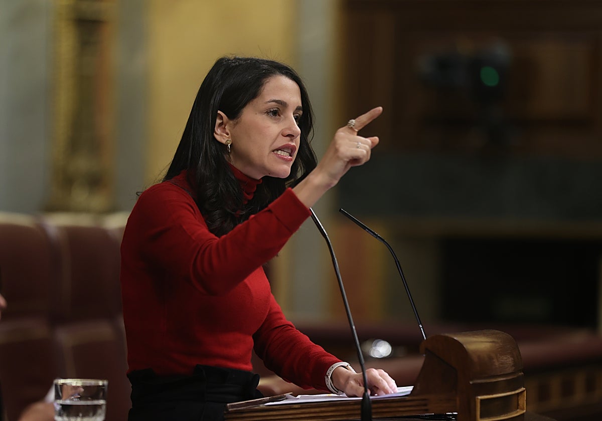 La líder de Ciudadanos, Inés Arrimadas, durante su intervención en el debate