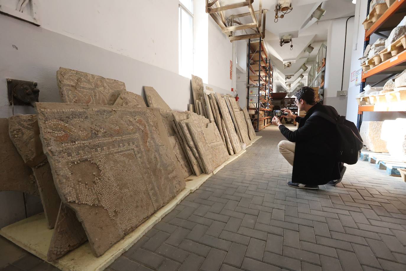 Las primeras imágenes del almacén arqueológico del Silo en Córdoba