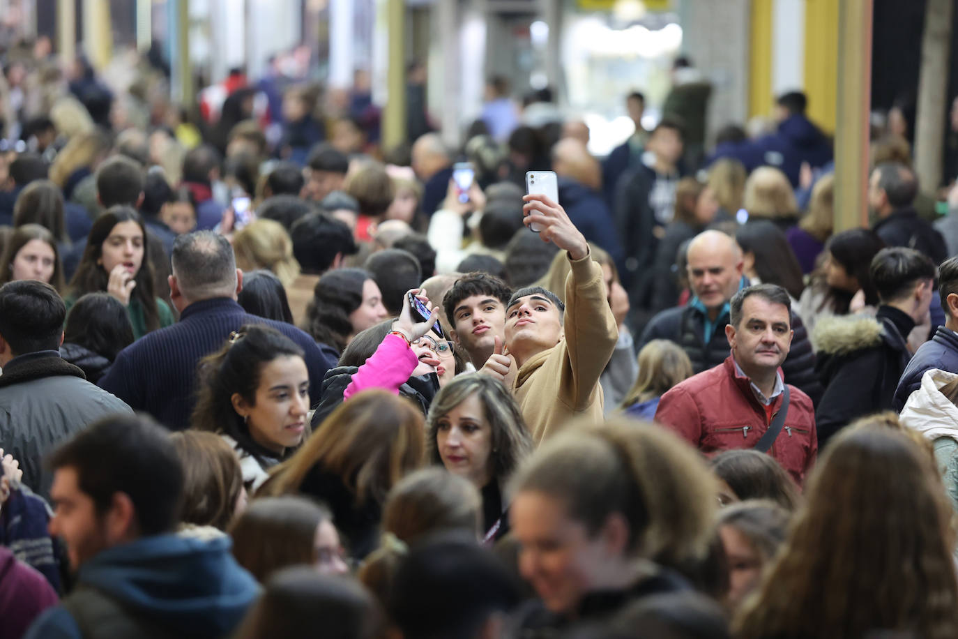 El deslumbrante estreno del espectáculo de luz y música de Cruz Conde en Córdoba, en imágenes
