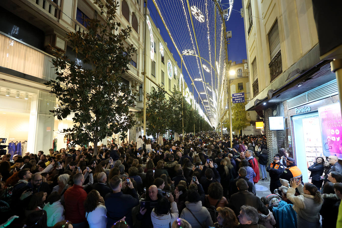 El deslumbrante estreno del espectáculo de luz y música de Cruz Conde en Córdoba, en imágenes