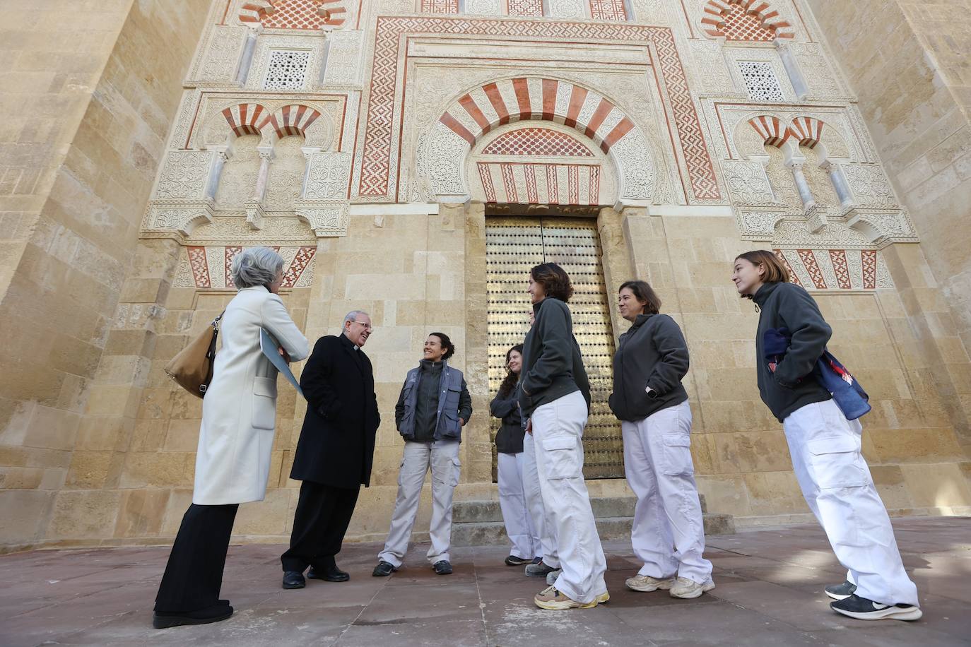 El esplendor de la portada de la Concepción de la Mezquita-Catedral de Córdoba, en imágenes