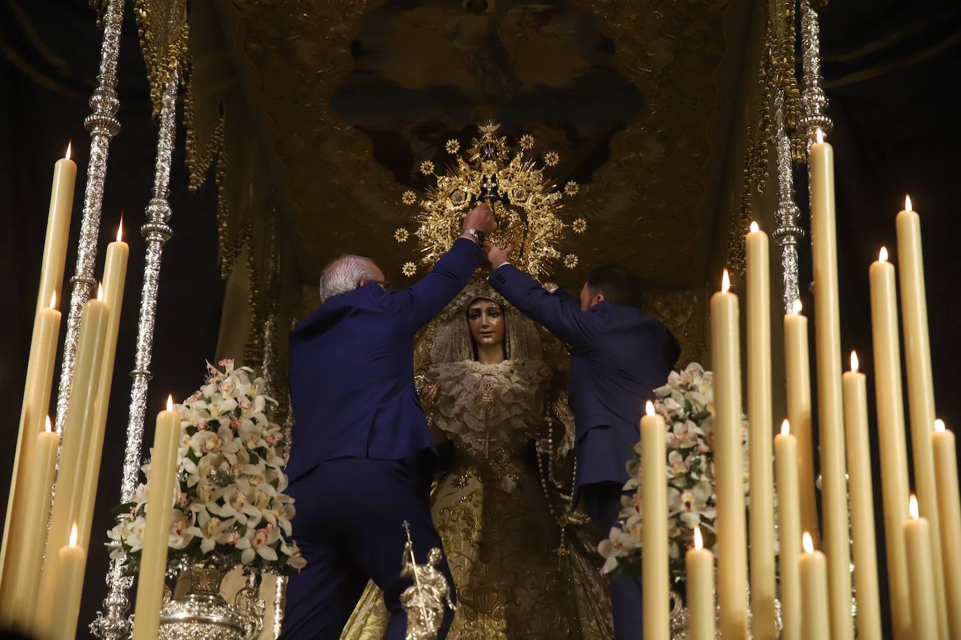 La solemne imposición de la nueva corona de la Virgen de la Alegría de Córdoba, en imágenes