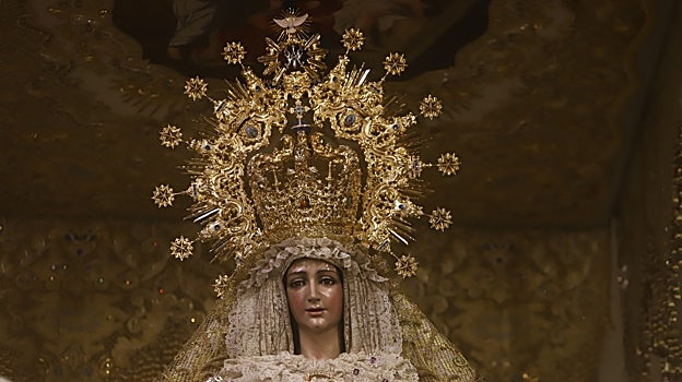 La Virgen de la Alegría, radiante con su nueva corona