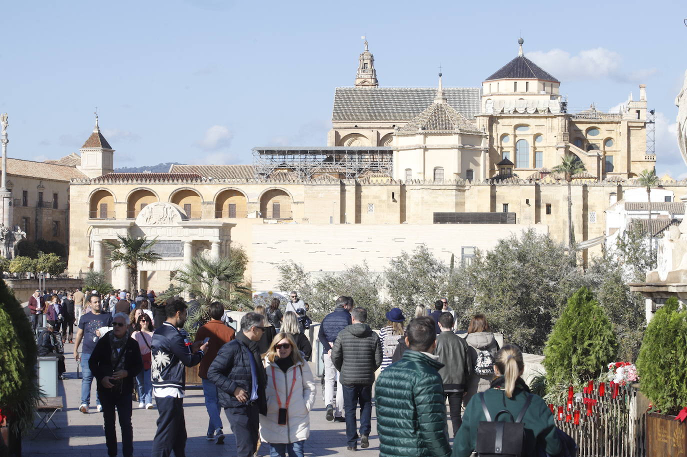 El ambiente del primer día del puente de diciembre en Córdoba, en imágenes