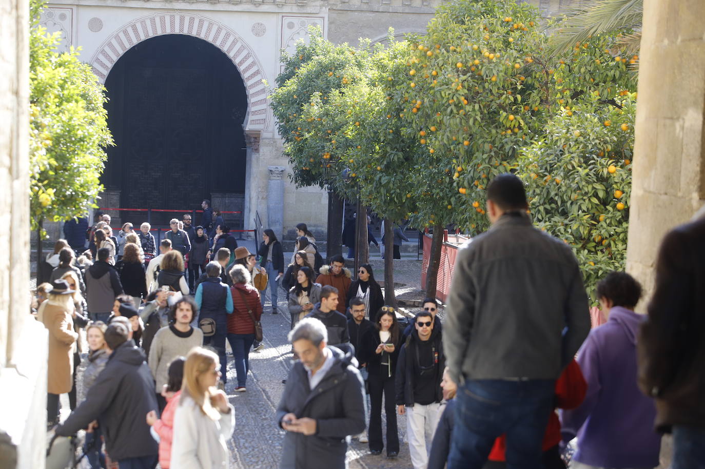 El ambiente del primer día del puente de diciembre en Córdoba, en imágenes