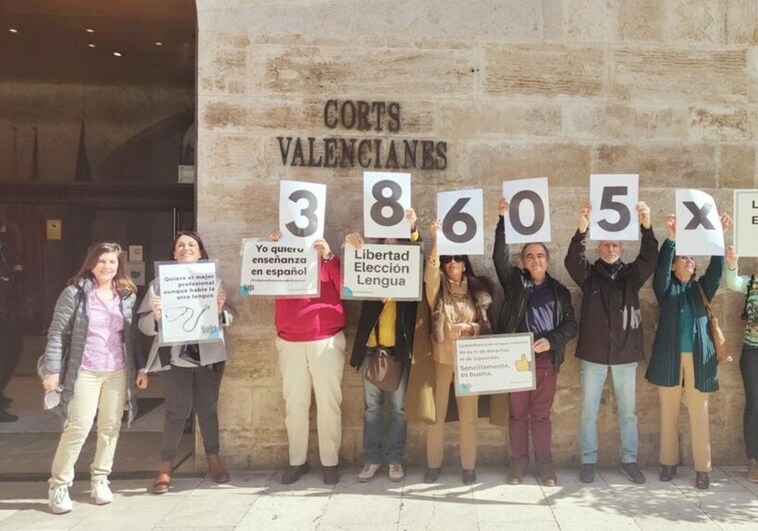 Hablamos Español y Convivencia Cívica ultiman sus alegaciones contra la normativa catalana que frena el 25%