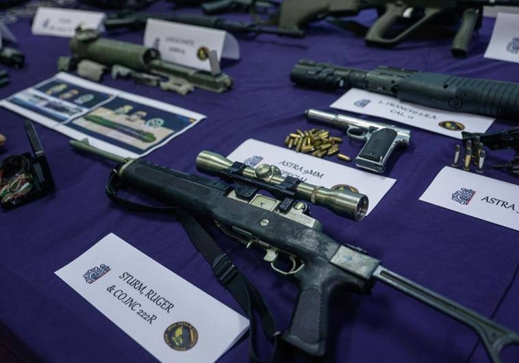 Incautados 2.600 kilos de cocaína y un arsenal de armas de guerra en una operación contra el narcotráfico