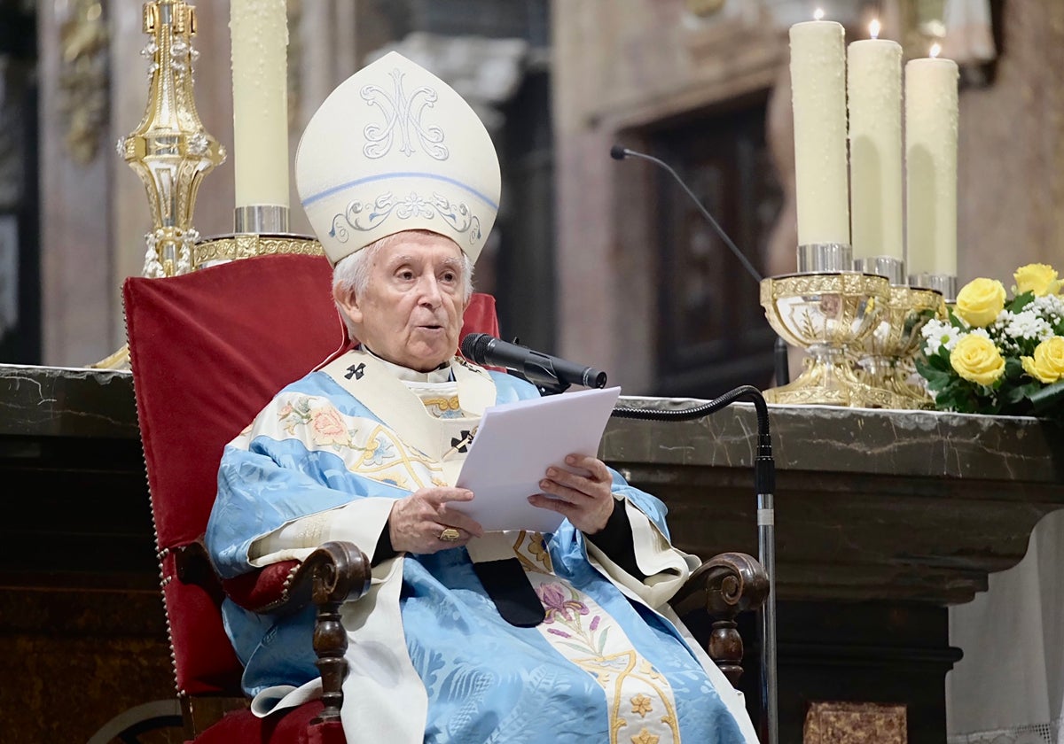 El cardenal Antonio Cañizares, en la Misa del día de la Inmaculada Concepción en Valencia, este jueves.