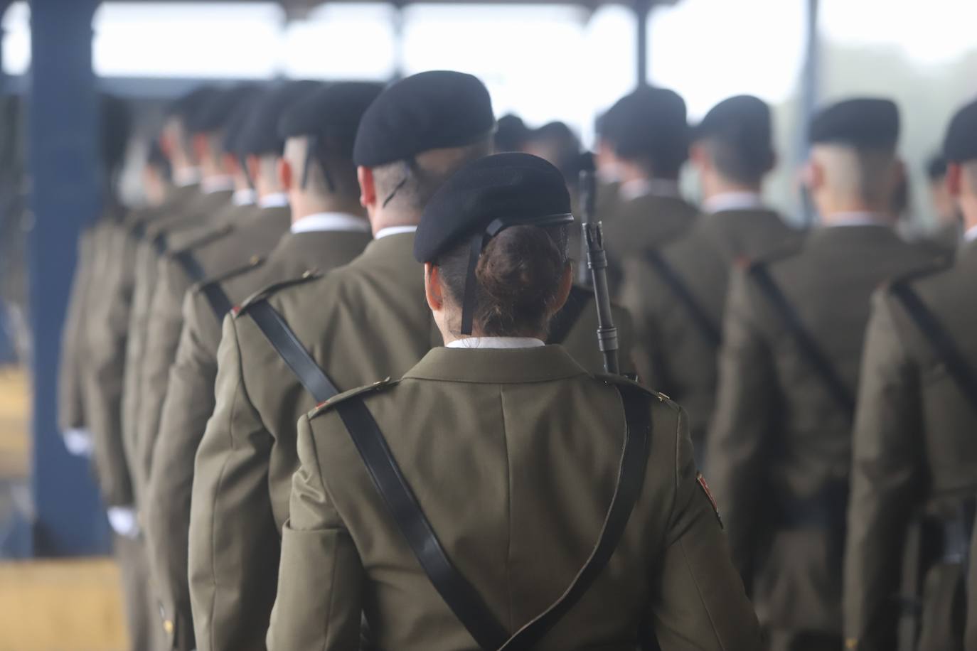 En imágenes, el solemne desfile militar de la BRI X de Córdoba por la Inmaculada