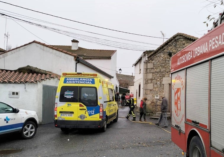 Un herido evacuado por quemaduras tras explotar una bombona de gas en Pascualcobo (Ávila)