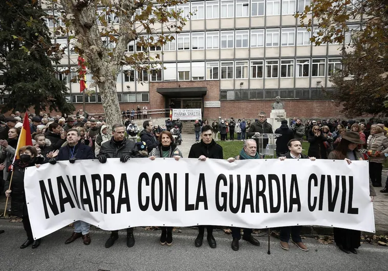 Arrimadas y Abascal defienden a la Guardia Civil en Navarra tras la cesión del Gobierno a Bildu