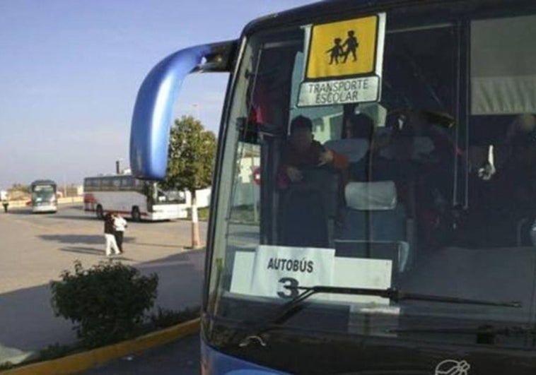 Pillan en Albacete a un conductor de transporte escolar borracho con 35 niños en el autobús