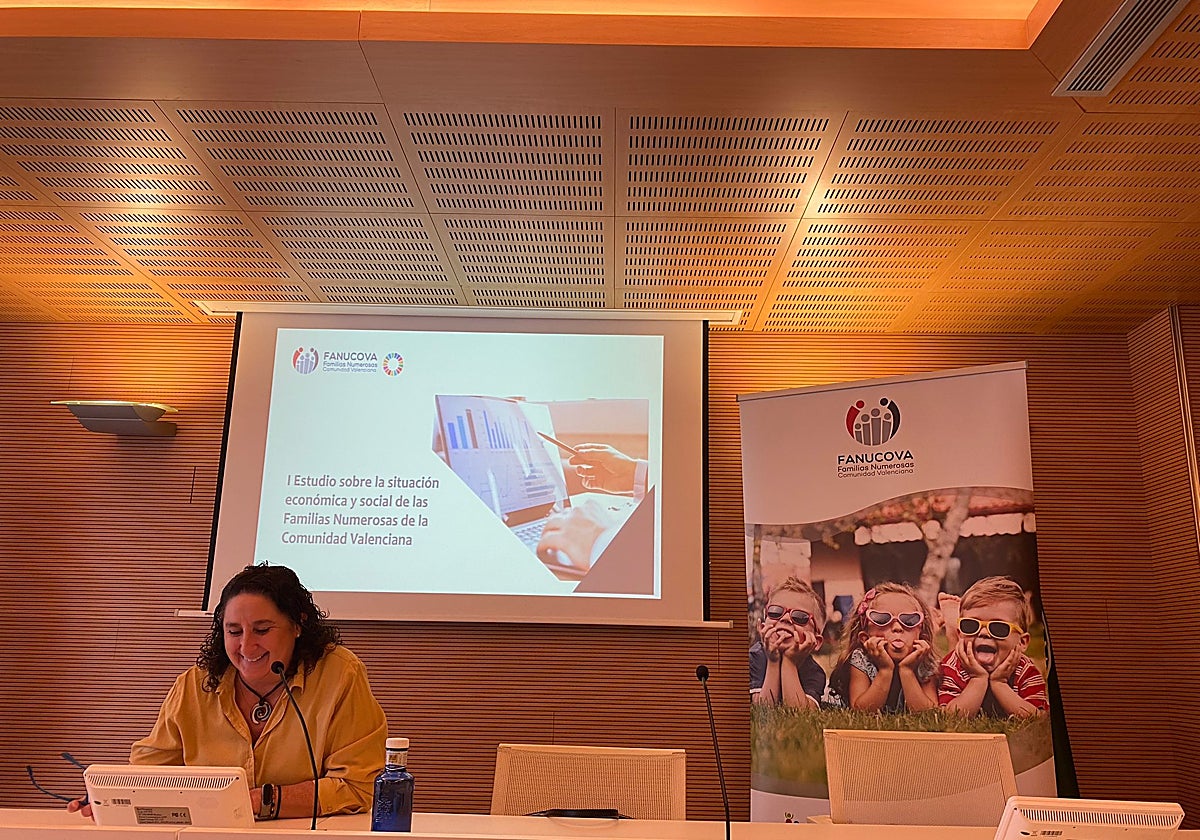 Imagen tomada durante la presentación del Estudio sobre la situación económica y social de las Familias Numerosas en la Comunidad Valenciana