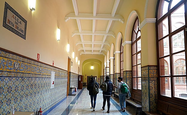 Azulejado de la Facultad de Derecho de la Universidad de Valladolid
